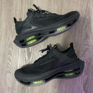 Nike Black and Green Women's Shoes